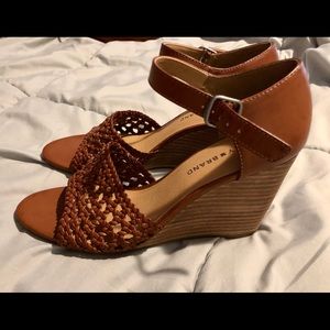 Lucky Brand Wedge Sandals